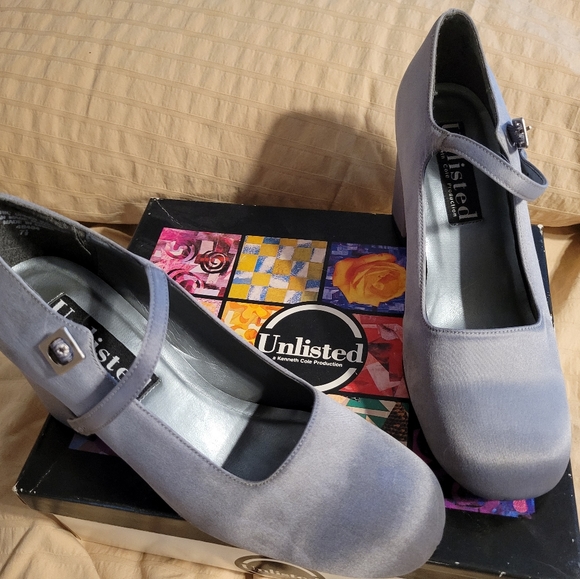 Unlisted by Kenneth Cole Shoes - VINTAGE  90s Y2K Satin Maryjanes Sz 7.5 - Unlisted